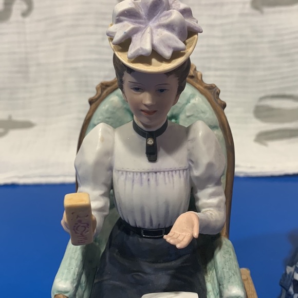 Mrs. P.F.E Albee 6 piece Collection. Make offer - Picture 7 of 16